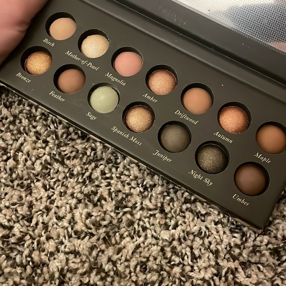 Laura Geller Eyeshadow Palette - Picture 3 of 3